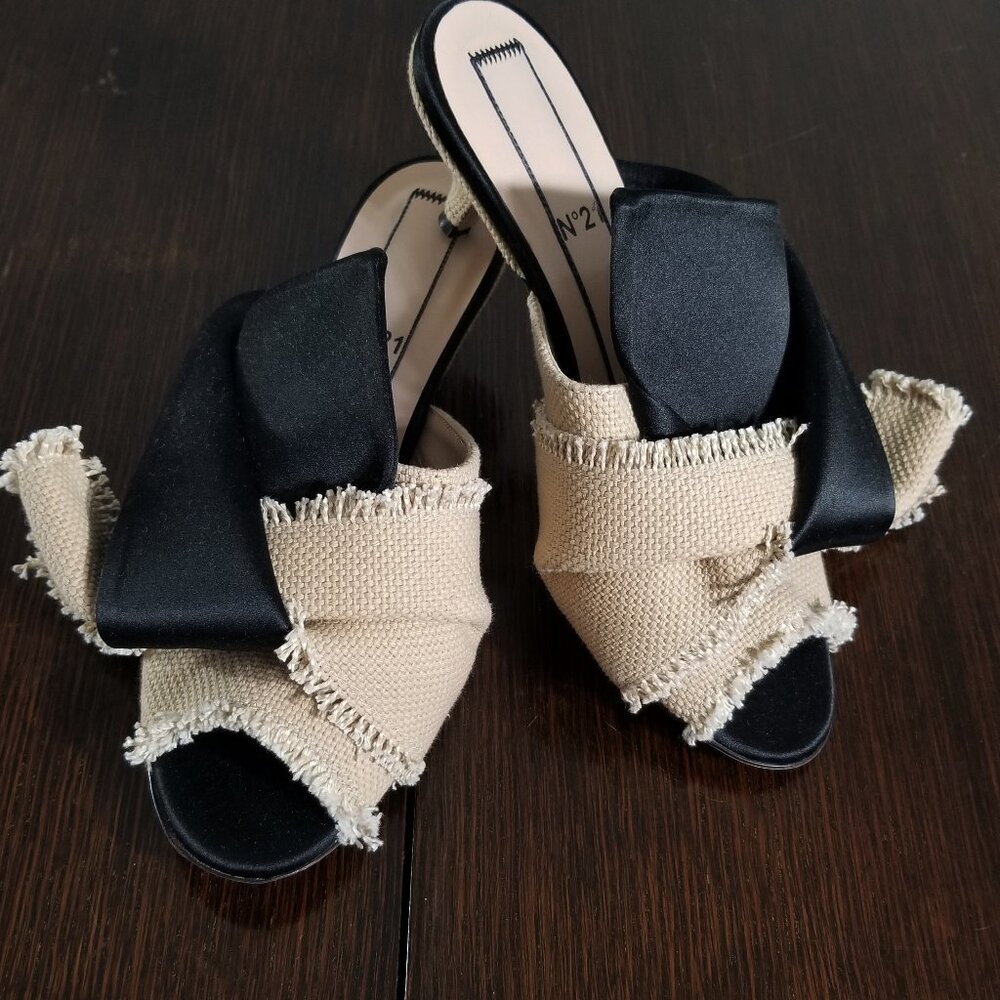 No. 21 N21 No21 Raso Knot Mules 36.5 US 6.5 Kitten Heel Satin Slide Italy Shoes